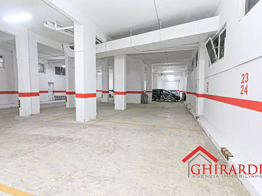 Immagine 1 di Garage in affitto  in VIA CHIARAVAGNA a Genova