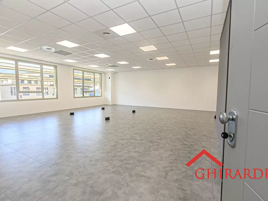Immagine 1 di Ufficio in affitto  in Via Enrico Albareto 21 a Genova