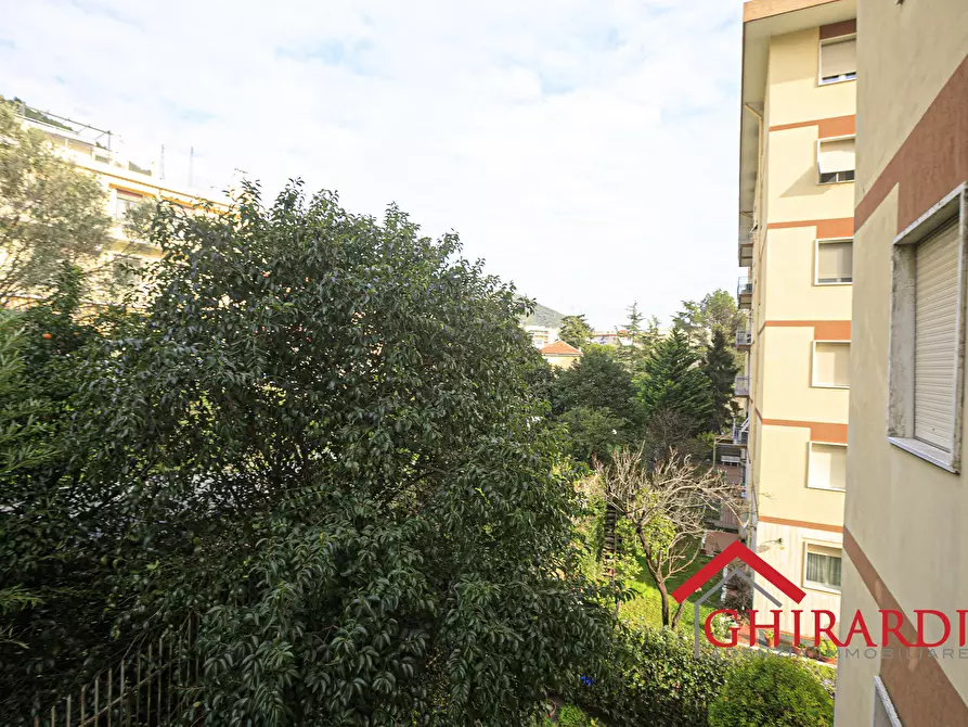 Immagine 36 di Quadrilocale in vendita  in VIA PAOLO TOSCANELLI 50 a Genova