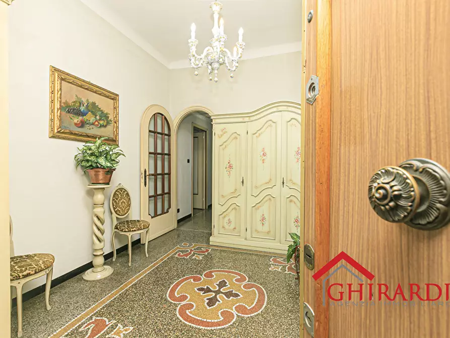 Immagine 2 di Trilocale in vendita  in Via Carlo Corsi 3 a Genova