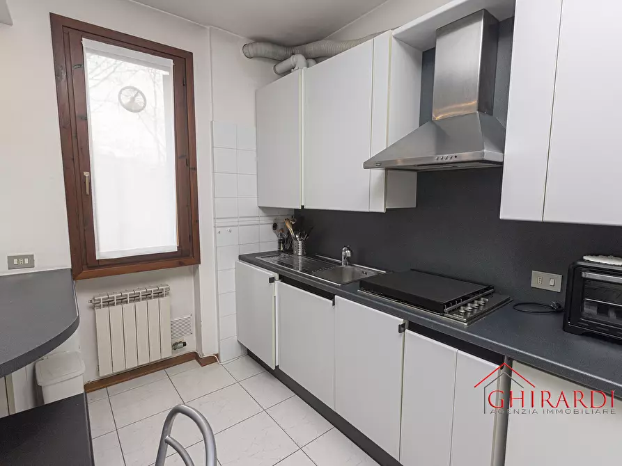 Immagine 11 di Bilocale in affitto  in VIALE VILLA GAVOTTI 43 a Genova