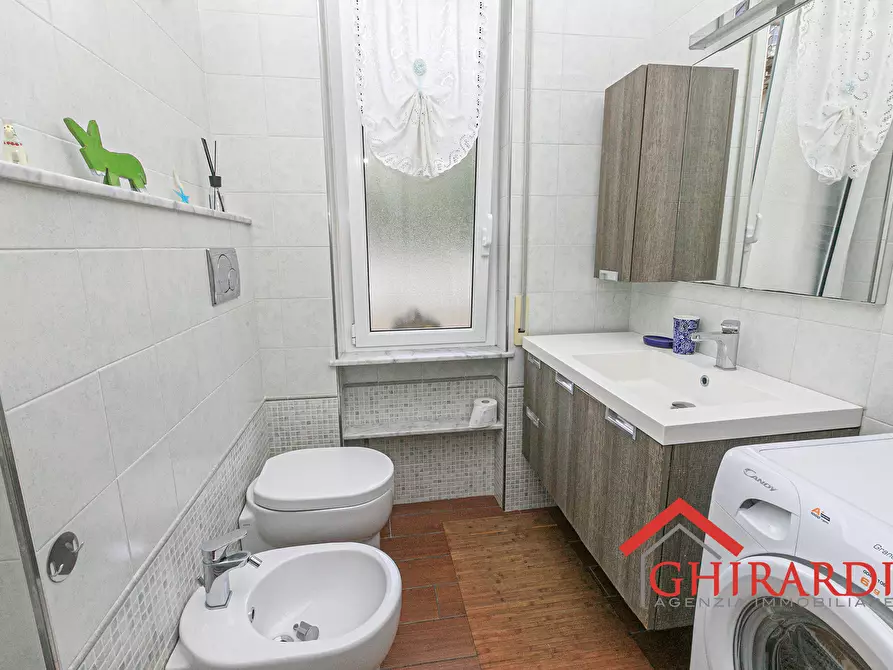 Immagine 21 di Bilocale in affitto  in VIA GIULIO TANINI 47F a Genova