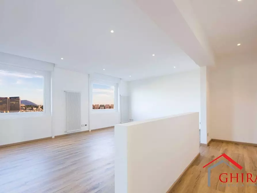 Immagine 3 di Quadrilocale in vendita  in Corso Andrea Podestà 8 a Genova