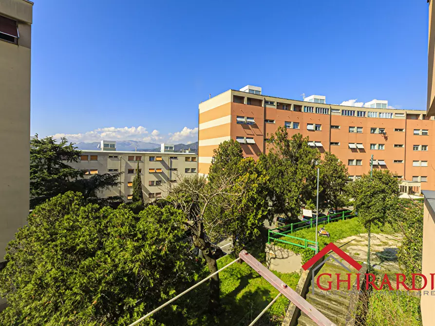 Immagine 34 di Trilocale in affitto  in Via Antonio Sant'Elia 190 a Genova