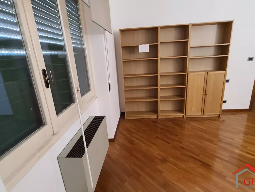 Immagine 10 di Trilocale in vendita  in VIA GIAN PIETRO SERY 14A a Genova