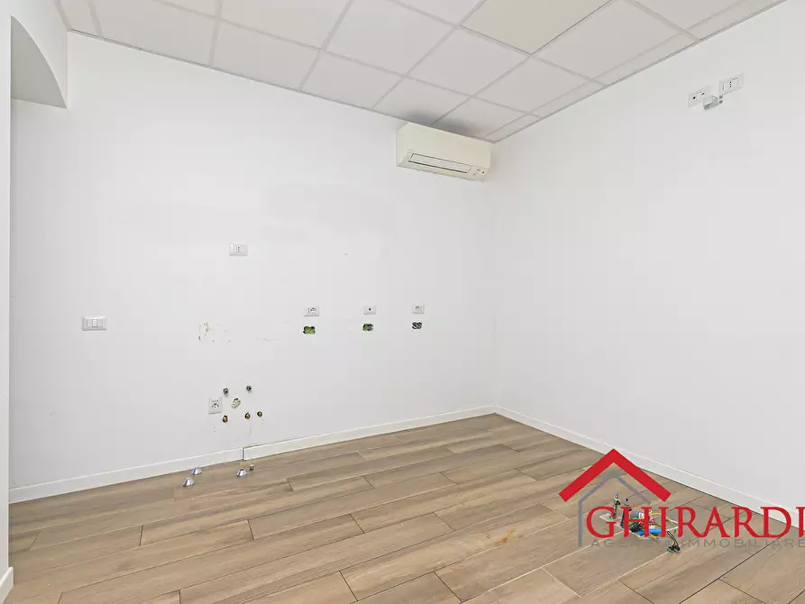 Immagine 14 di Ufficio in affitto  in Via Ciro Menotti 51 a Genova