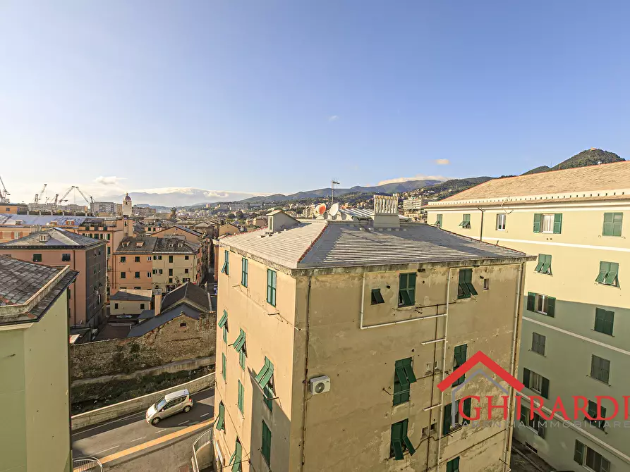 Immagine 30 di Trilocale in vendita  in VIA CHIARAVAGNA 7 a Genova