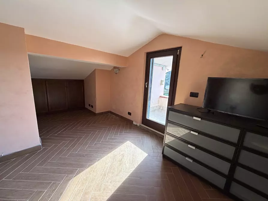 Immagine 39 di Villa in vendita  in Via Dora Baltea a Ardea