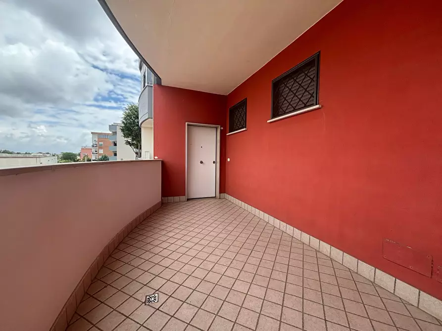 Immagine 2 di Ufficio in vendita  in Via Santa Maria 160 a Nettuno