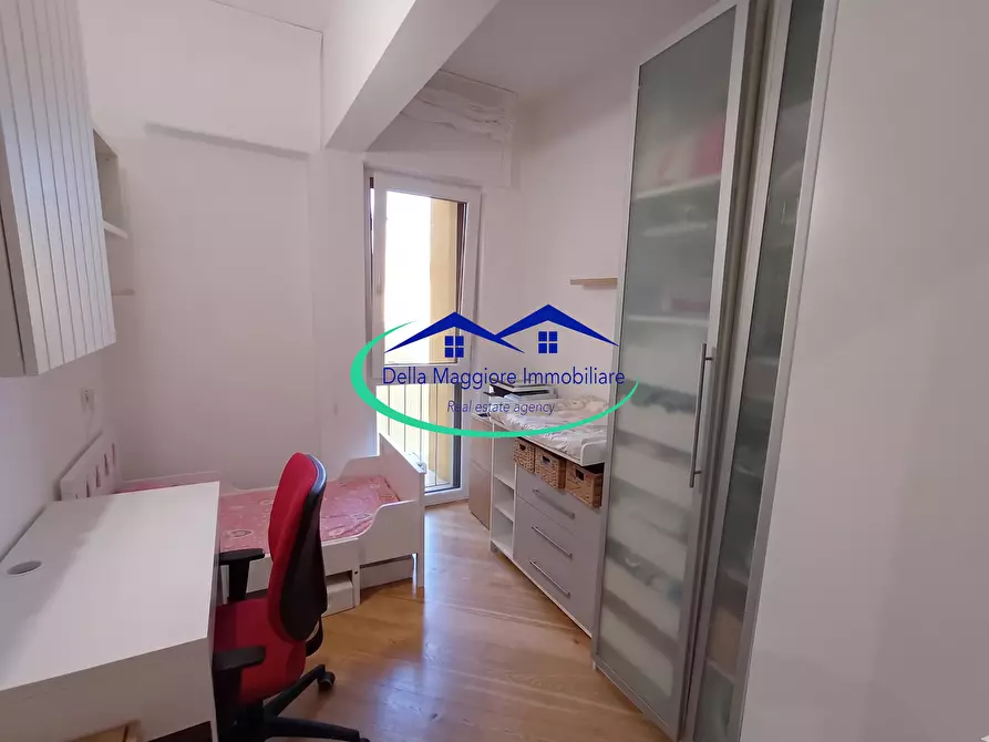 Immagine 14 di Appartamento in vendita  a Livorno