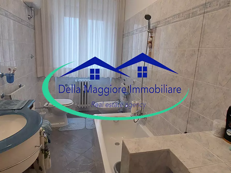 Immagine 11 di Appartamento in vendita  in via Ascoli a Livorno