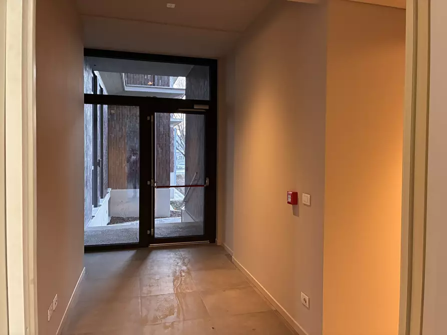 Immagine 10 di Ufficio in affitto  in via Ferdinando Bernini 32 a Parma