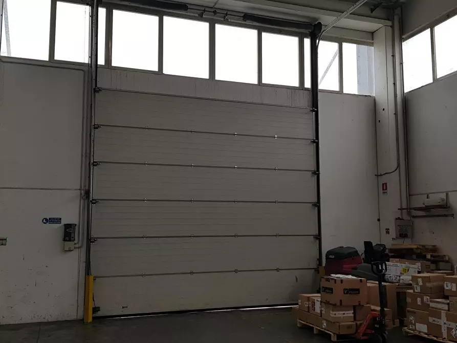 Immagine 4 di Attività artigianale in affitto  a Fontanellato