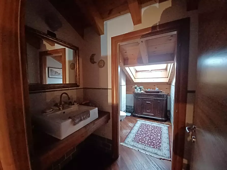 Immagine 11 di Quadrilocale in affitto  a Trento