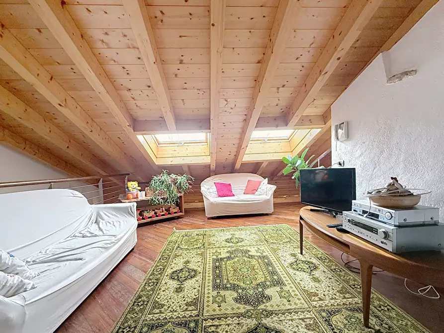 Immagine 17 di Quadrilocale in affitto  a Trento