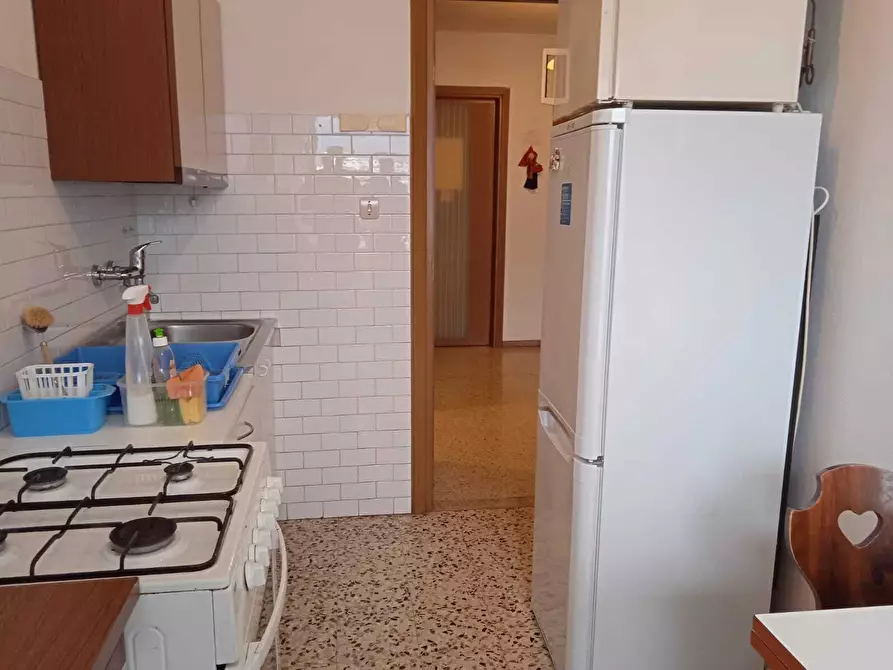 Immagine 3 di Stanza singola in affitto  a Trento