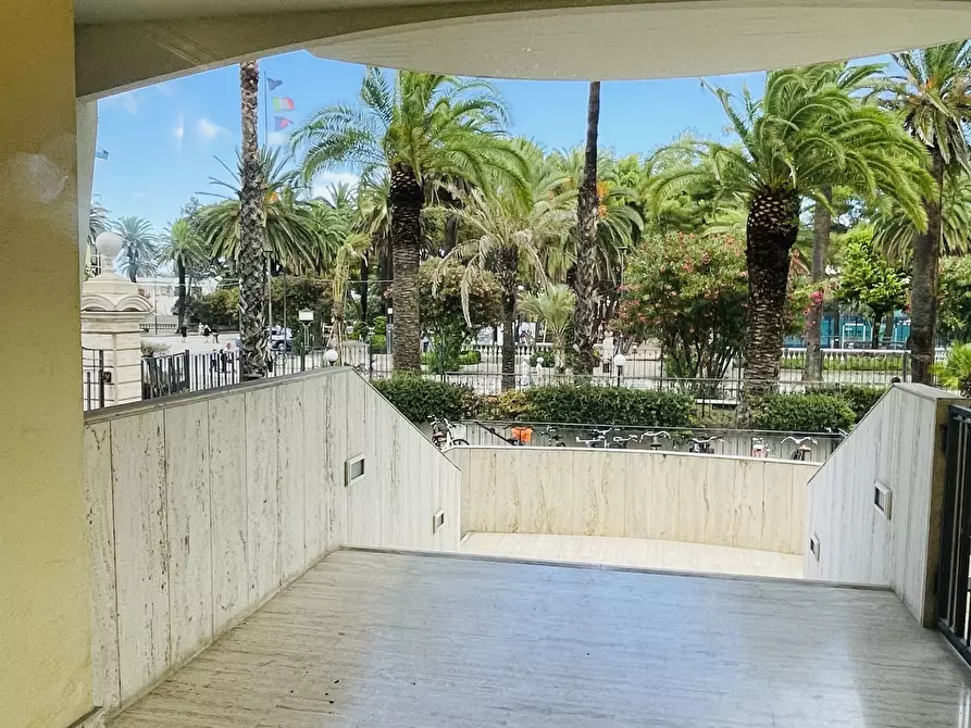 Immagine 10 di Quadrilocale in vendita  in Viale Bruno Buozzi a San Benedetto Del Tronto