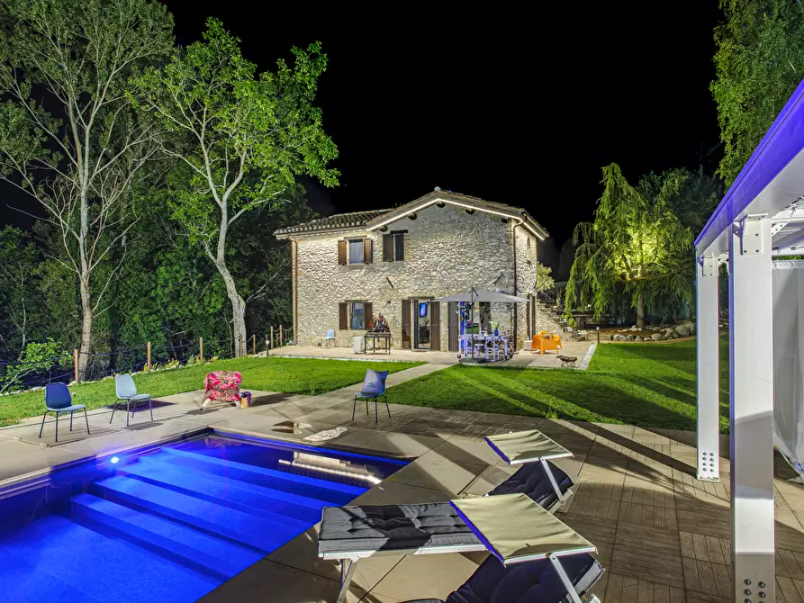 Immagine 24 di Rustico / casale in vendita  in SARNANO a Sarnano