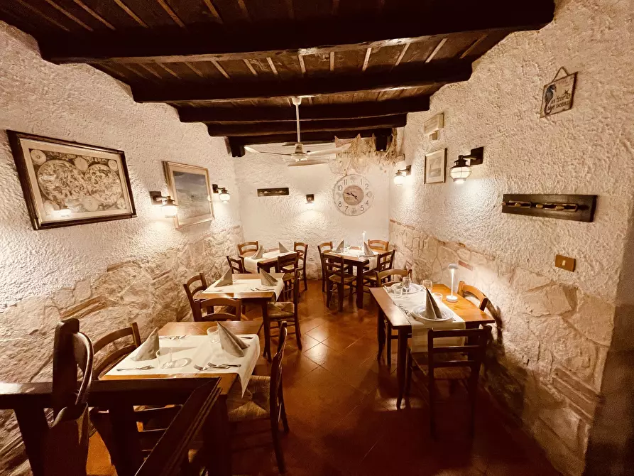 Immagine 8 di Bar / Ristorante in vendita  in Via Enrico Cialdini a Sirolo