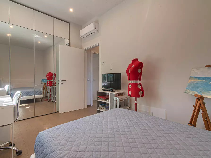 Immagine 12 di Trilocale in vendita  a Falconara Marittima