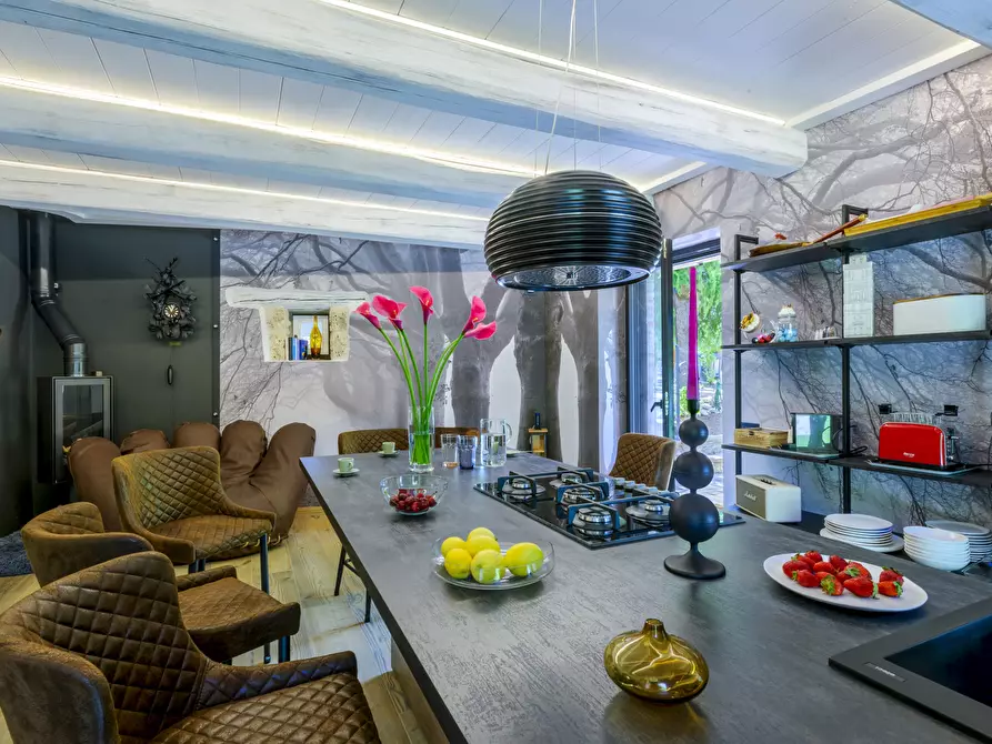 Immagine 11 di Rustico / casale in vendita  in SARNANO a Sarnano