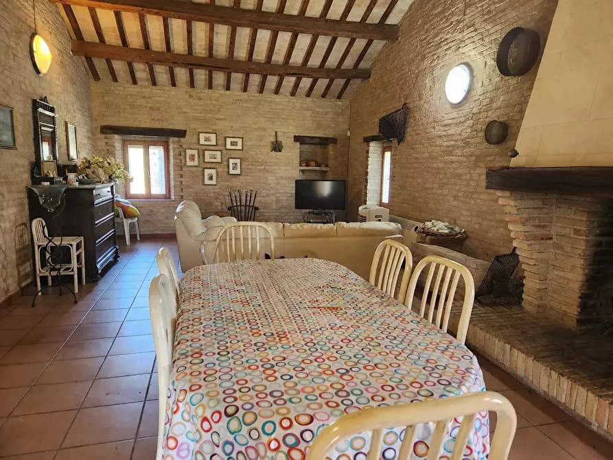 Immagine 5 di Rustico / casale in vendita  a Recanati