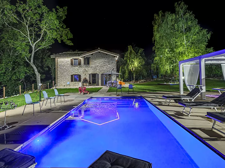 Immagine 24 di Rustico / casale in vendita  in SARNANO a Sarnano