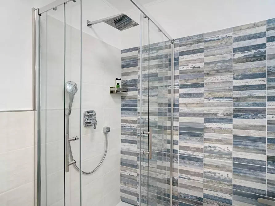 Immagine 19 di Bilocale in affitto  in Via San Francesco 37 a San Remo