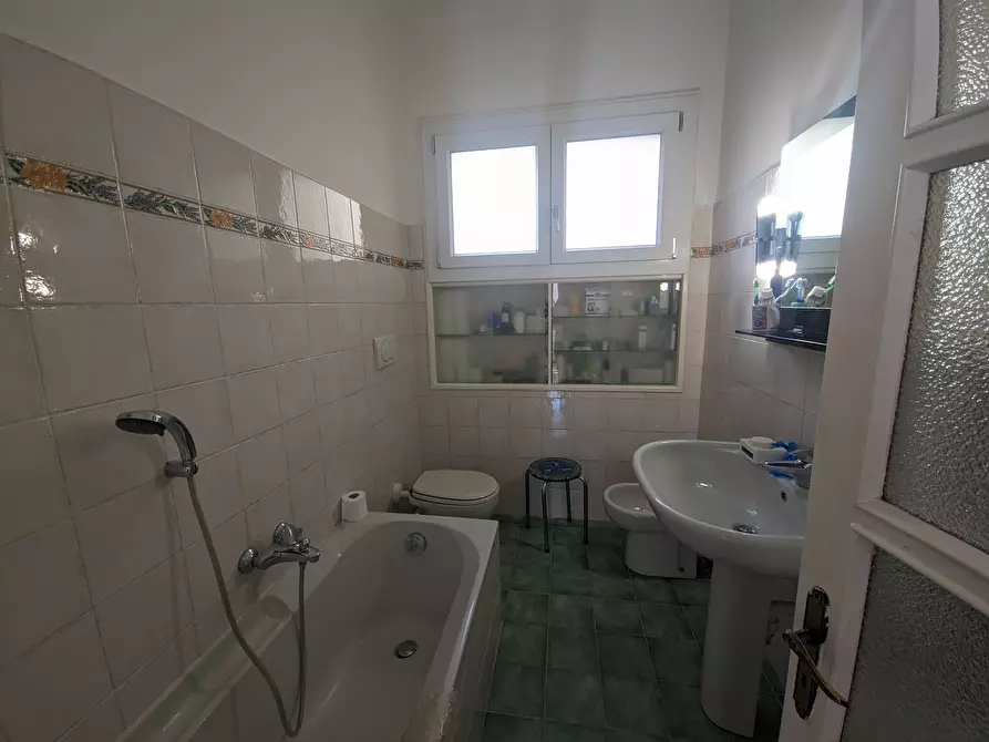 Immagine 13 di Quadrilocale in vendita  in Strada Collardente 6 a San Remo