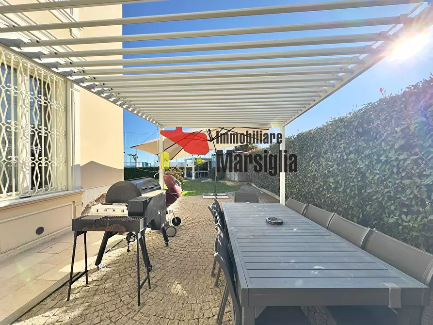 Immagine 7 di Villa in vendita  in Strada Solaro 105 a San Remo