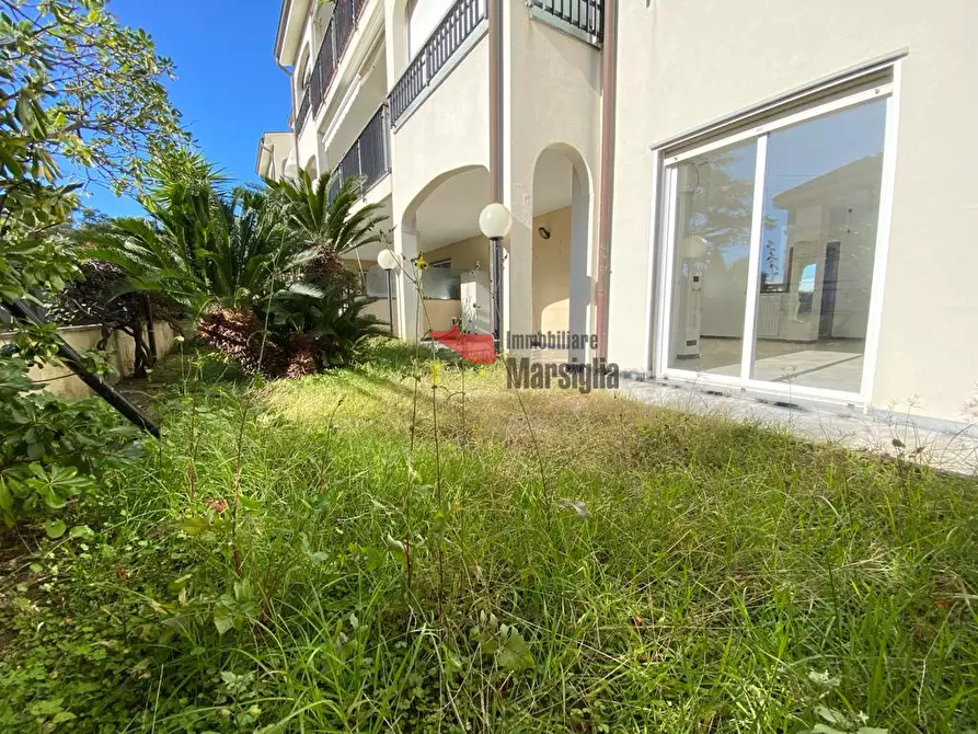 Immagine 23 di Quadrilocale in vendita  in Strada Solaro 88 a San Remo