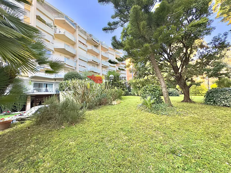 Immagine 34 di Quadrilocale in vendita  in Via Legnano 10 a San Remo