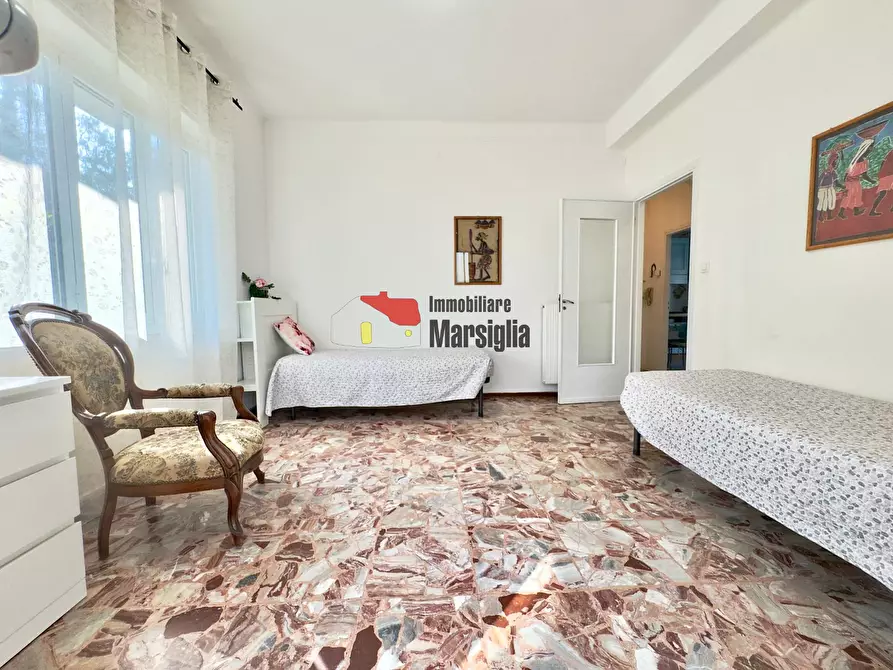 Immagine 4 di Bilocale in vendita  in Corso degli Inglesi 620 a San Remo