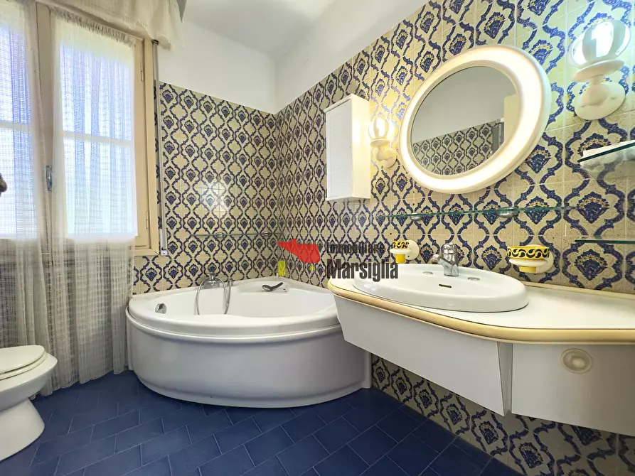 Immagine 30 di Casa indipendente in vendita  in Via G. D'Annunzio 60 a San Remo