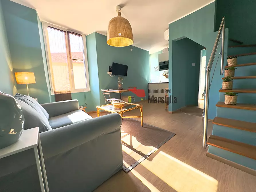 Immagine 3 di Bilocale in vendita  in Via Feraldi 20 a San Remo