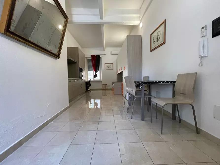 Immagine 4 di Palazzo in vendita  a Torino