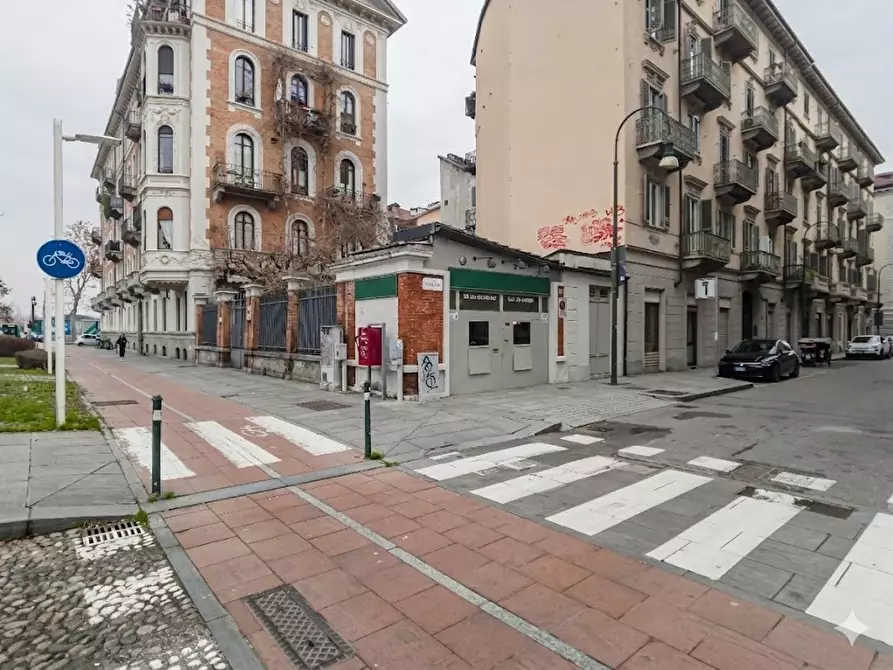 Immagine 18 di Attività artigianale in vendita  in Via Magenta a Torino