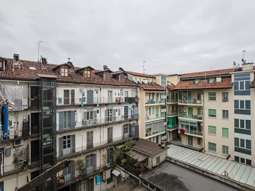 Immagine 21 di Bilocale in vendita  in Via Bertola a Torino