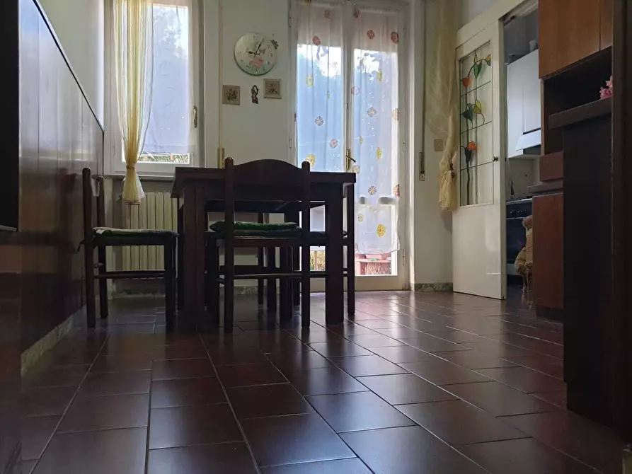 Immagine 5 di Appartamento in vendita  a Livorno