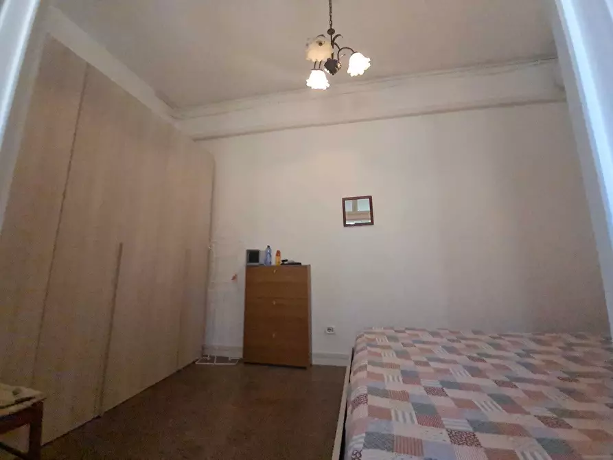 Immagine 10 di Trilocale in vendita  a Livorno