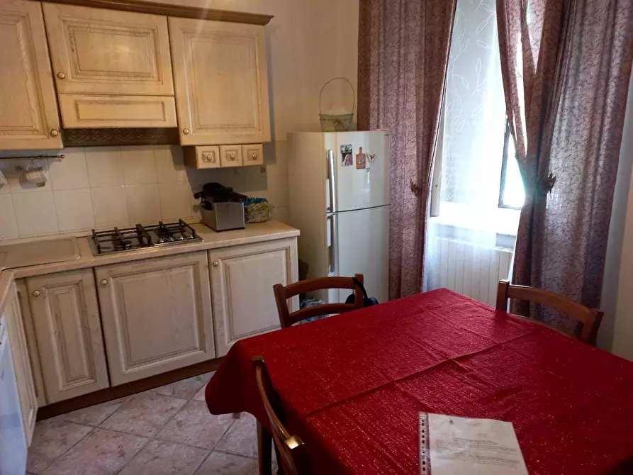 Immagine 4 di Trilocale in vendita  a Livorno