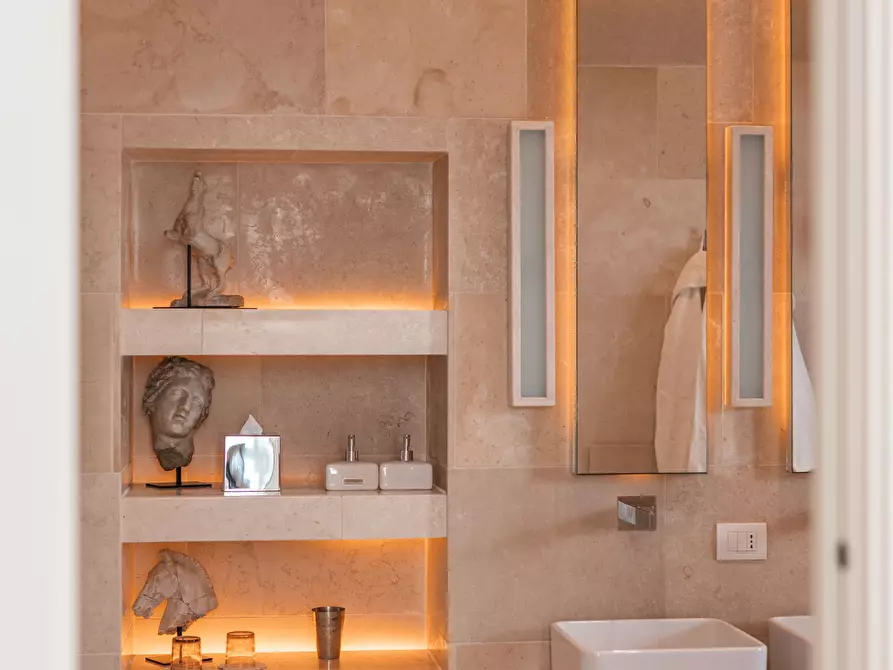 Immagine 83 di Casa indipendente in vendita  in Via Roberto Caracciolo 30 a Lecce