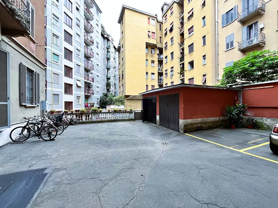 Immagine 13 di Monolocale in affitto  in Viale dei Mille 68 a Milano