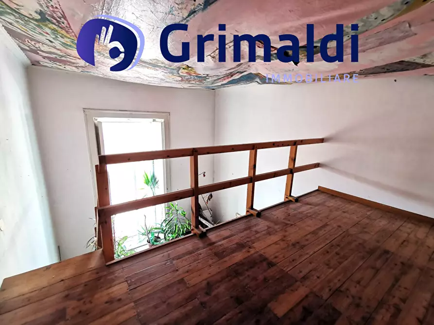 Immagine 14 di Bilocale in vendita  a Napoli