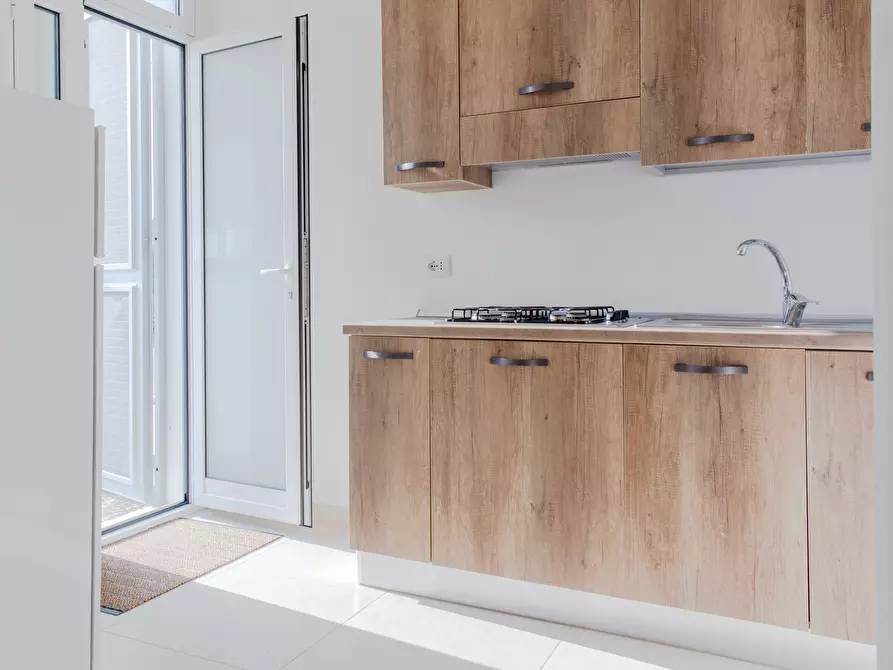 Immagine 15 di Pentalocale in vendita  in Via Giovanni Battista Tiepolo 53 a Ugento