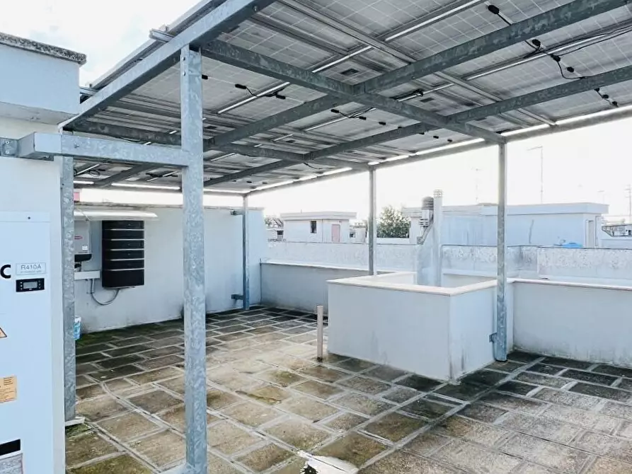 Immagine 44 di Villetta a schiera in vendita  in Via Michele Massari 13 a Lecce