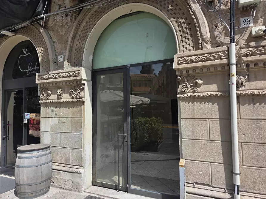 Immagine 3 di Locale commerciale in affitto  in Via Cesare Battisti 27 a Messina