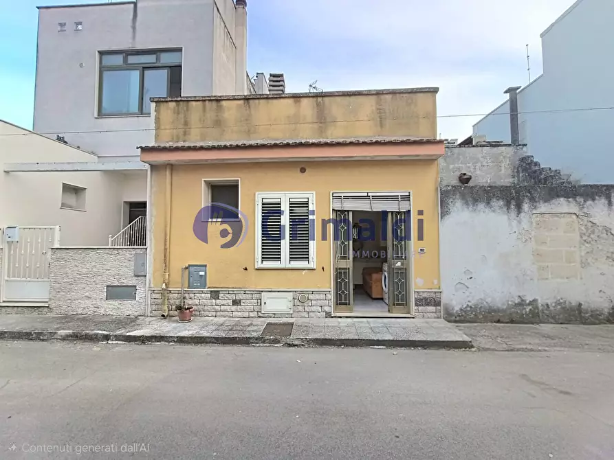Immagine 3 di Casa indipendente in vendita  in Via Silvio Pellico 20 a Melendugno