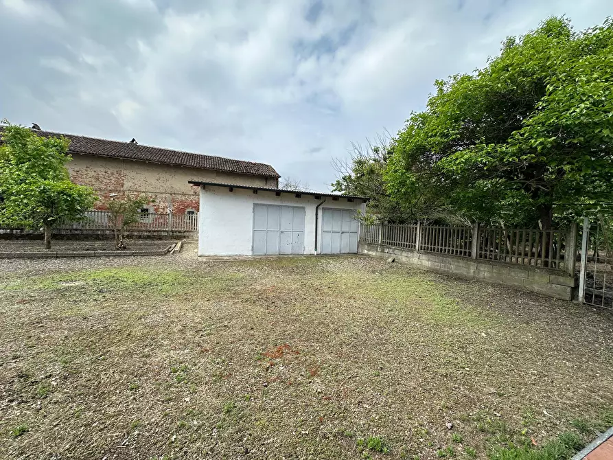 Immagine 2 di Casa indipendente in vendita  in Via Cesare Battisti a Tricerro