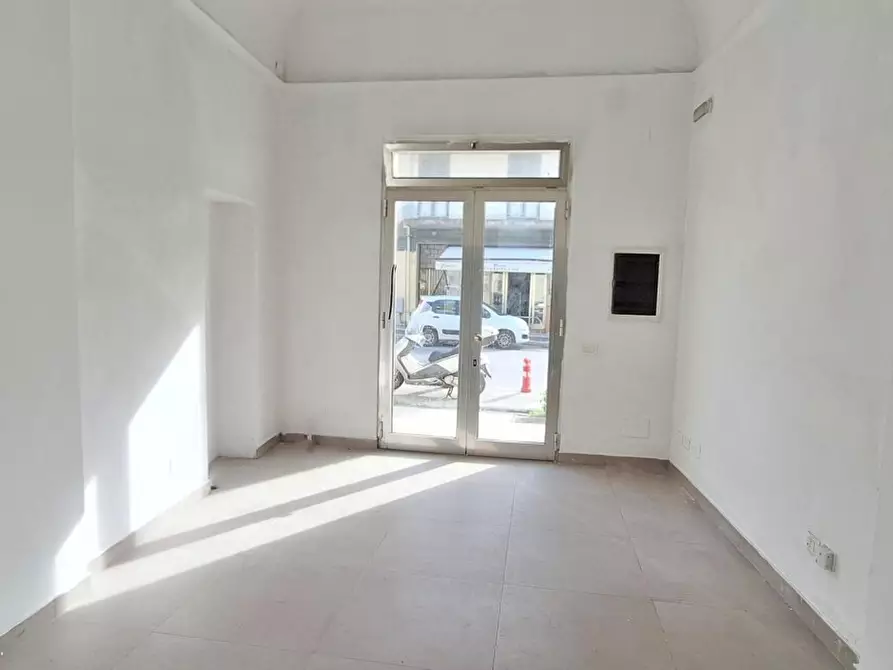 Immagine 14 di Locale commerciale in vendita  in Via Consolare Pompea 1561 a Messina